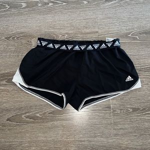 Size large Adidas shorts. New without tags